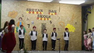 MALI FOLKLOR (DAN ŠKOLE OŠ TRAVNIK)