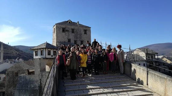 ZNANJEM PROTIV MRŽNJE: NASTAVNICA VJERONAUKE UČENIKE VODI U CRKVE I DŽAMIJE