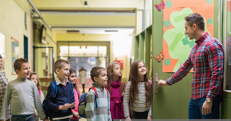 KOJI JE NAJVAŽNIJI FAKTOR ZA STVARANJE DOBROG ODNOSA IZMEĐU UČENIKA I NASTAVNIKA?