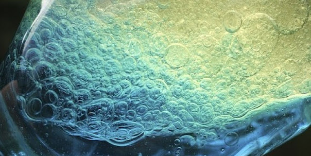 JEDNOSTAVAN I ZABAVAN NAUČNI EKSPERIMENT ZA NAJMLAĐE