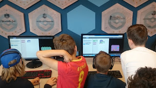 DOK DJECA NA BALKANU CRTAJU WORD, LUXEMBURG UVODI KODIRANJE OD 1.RAZREDA