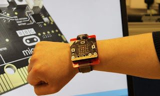 RAZVIJANJE KREATIVNOSTI KODIRANJE UZ MICRO BIT