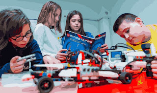 7 RAZLOGA ZBOG KOJEG VAŠE DIJETE TREBA UČITI KODIRANJE