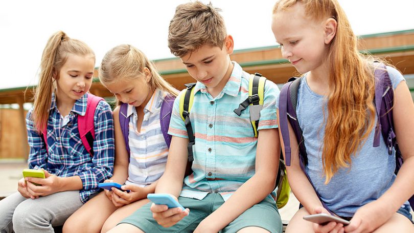 ANKETA- DA LI BISTE PODRŽALI ZABRANU MOBITELA U ŠKOLI?