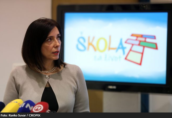 OTAC TROJE DJECE PISAO BLAŽENKI DIVJAK: Nemate nikave veze sa stvarnosti u kojoj živimo