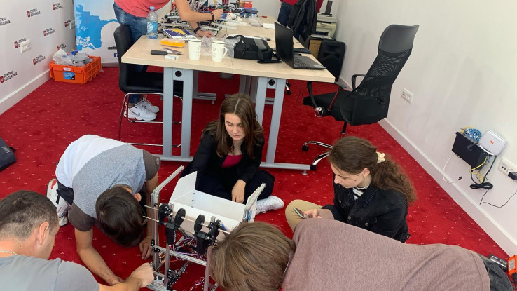 Profesor digao kredit kako bi tim robotičara BiH otišao na Olimpijadu: OSVOJILI SU PRVO MJESTO!