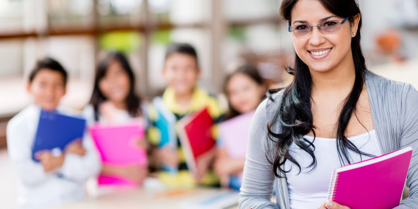 UČENICIMA JE POTREBAN SRETAN UČITELJ