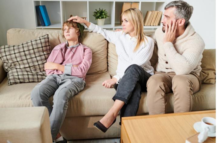 Adolescent i roditelji Porodica na prvom mjestu